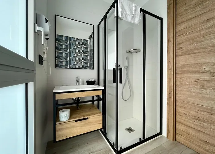 Couette-café Airport 4*