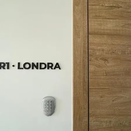 Couette-café Airport 4*