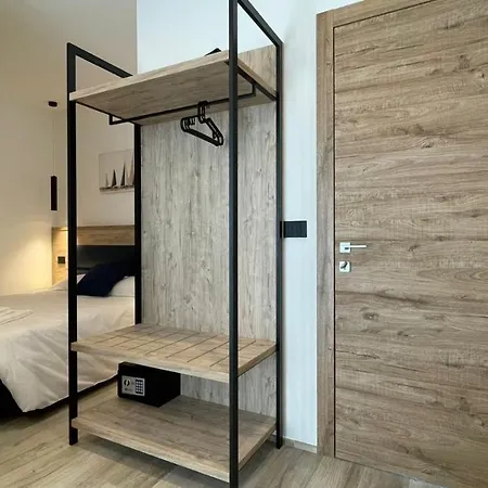 Airport Couette-café Bari