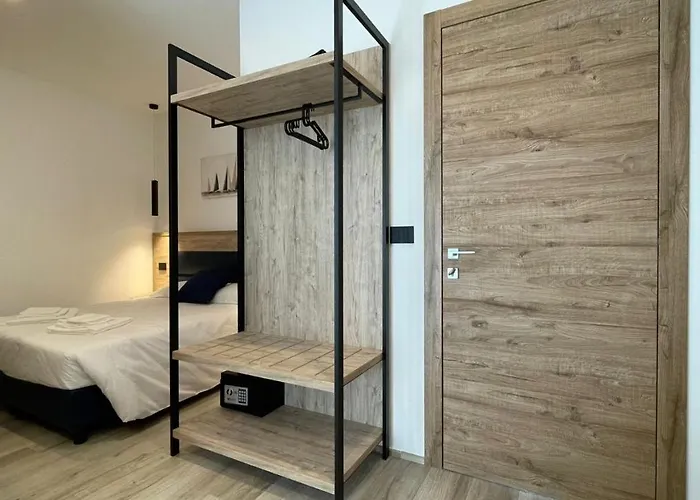 Airport Nocleg ze śniadaniem Bari